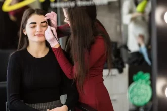 Makeup Trends for a Glamorous Look