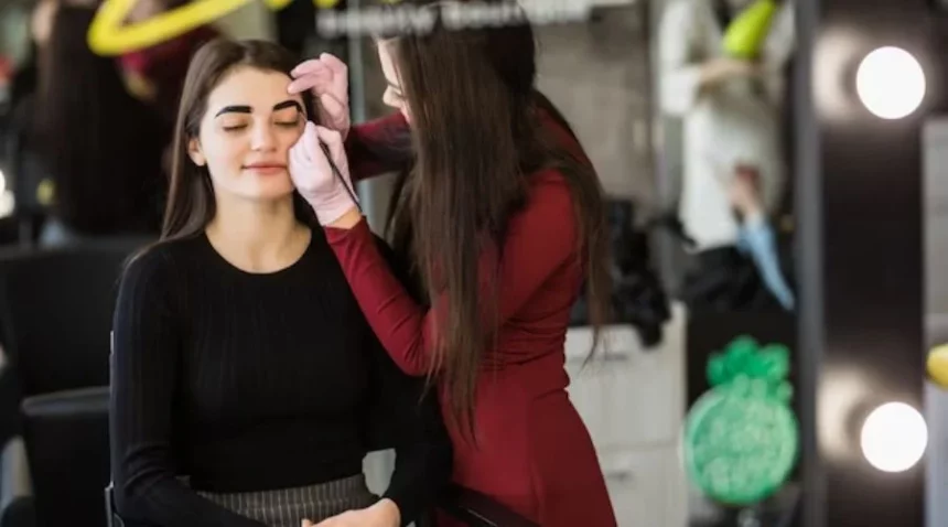 Makeup Trends for a Glamorous Look