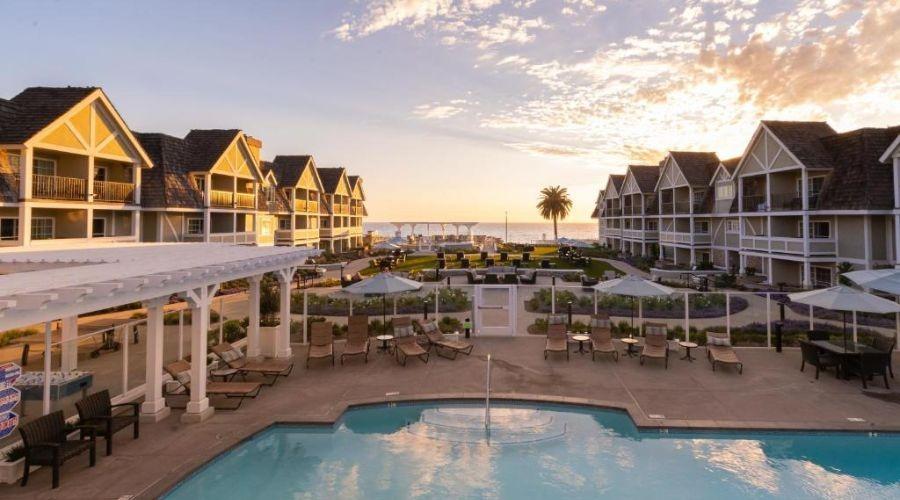 Carlsbad Inn Beach Resort