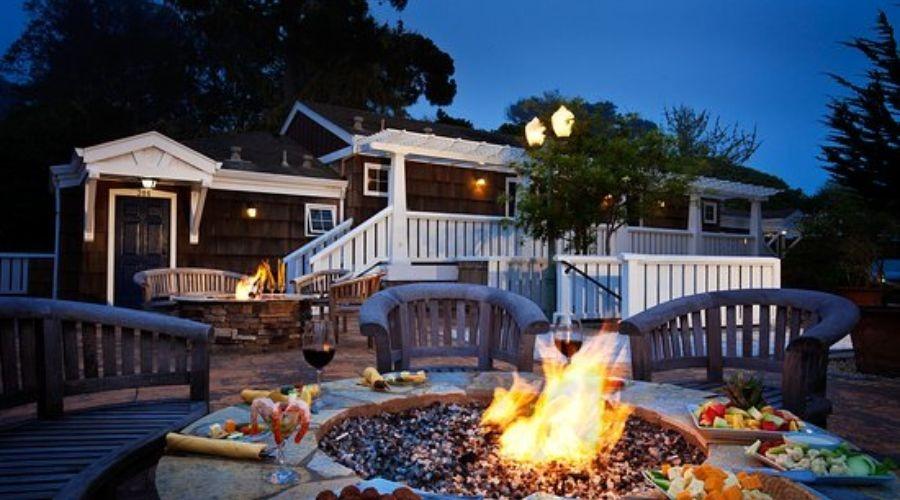 Lighthouse Lodge And Cottages