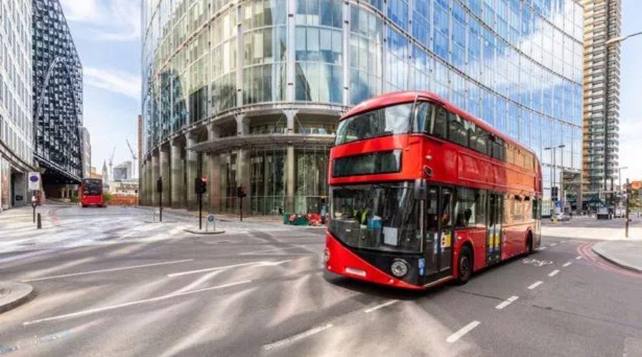 Reliability of booking a London to Amsterdam Coach