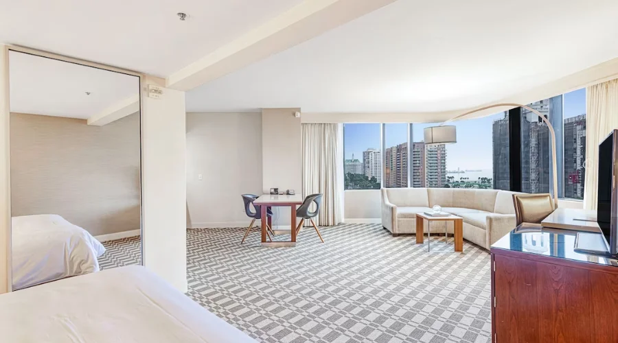 Renaissance Long Beach Hotel