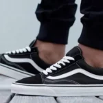 Canvas shoes for men