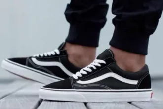 Canvas shoes for men