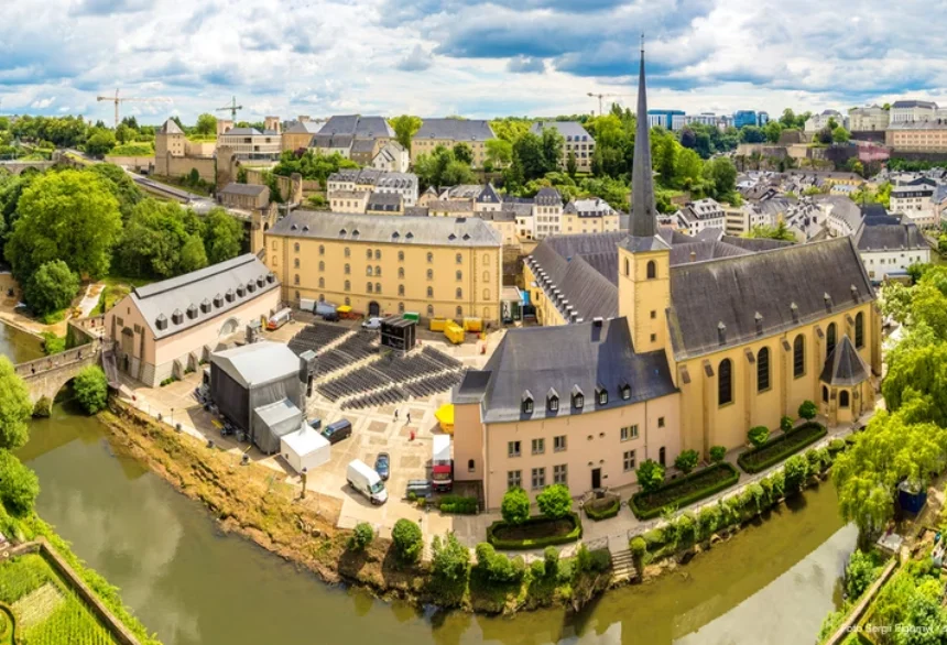 Flights to Luxembourg