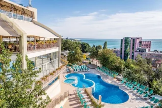 Golden Beach Hotel