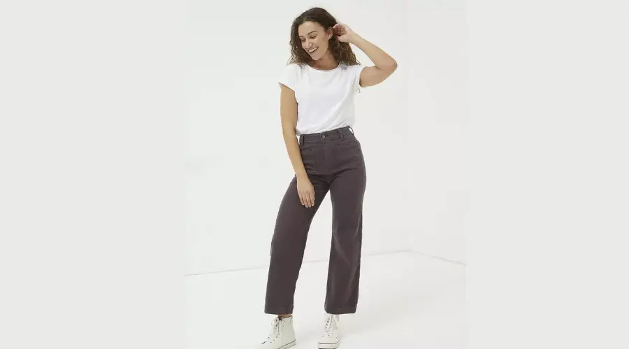 Wide-Leg Jeans | Nowandlive