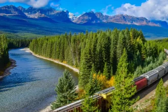 best time to visit canada