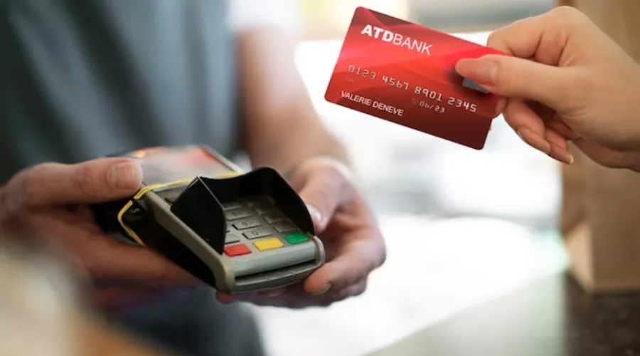 Introduction to pure gold credit cards