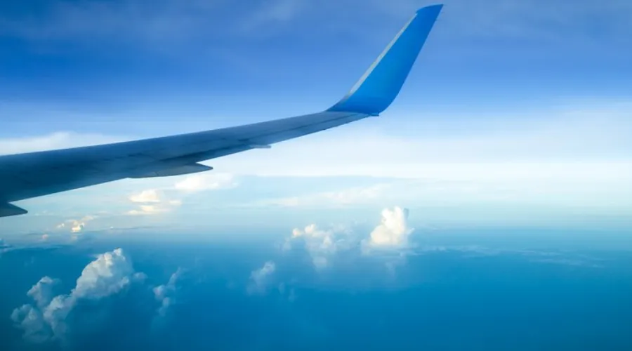 Milan to Paris flight Scenic routes for aerial views