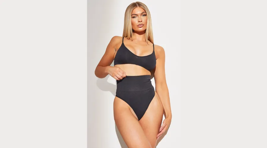 Cheeky Shaping for a Subtly Smoothed Look