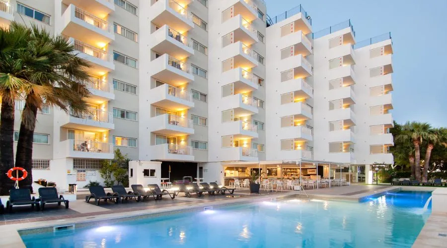 Vistasol Apartments