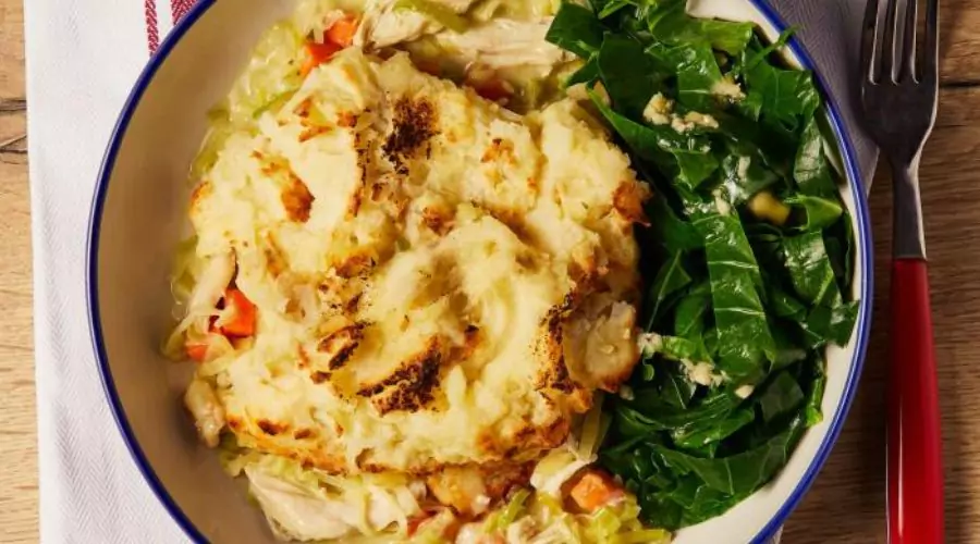 Creamy Chicken Potato-Topped Pie
