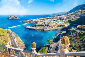 holiday to canaries