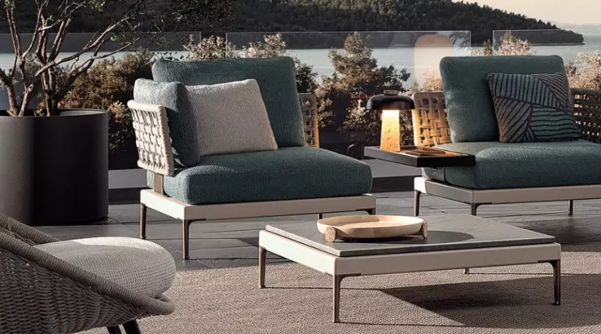 Outdoor coffee tables