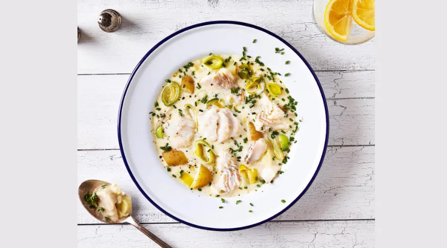 One-Pot Cheesy Haddock Recipes & Leek Chowder