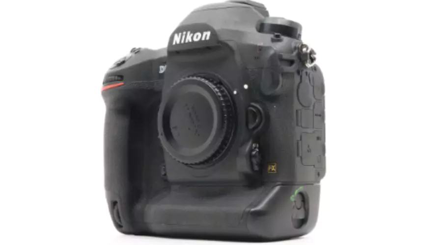 Nikon D6