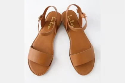 Women's flat sandals