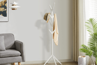 coat hanger stand