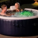Inflatable hot tub