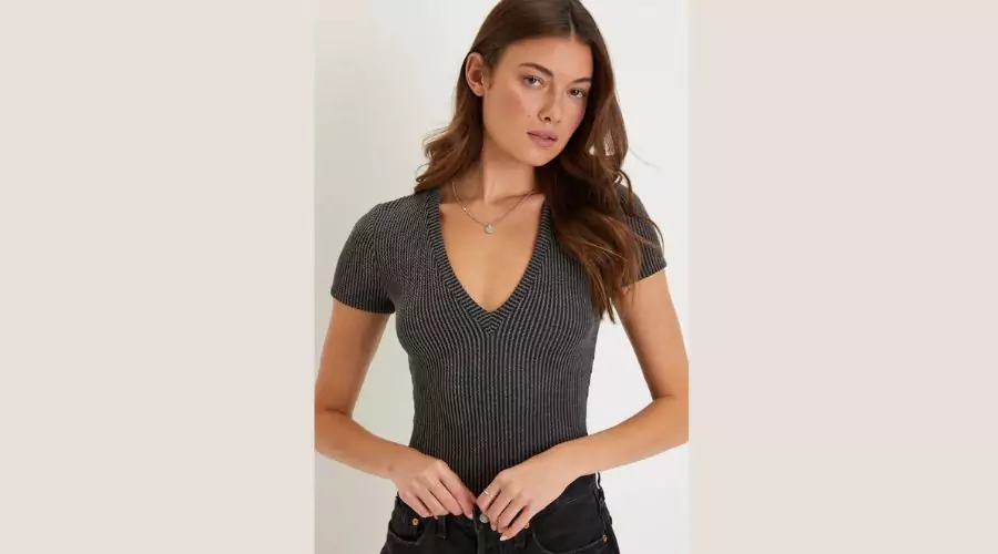 Simply Attractive Charcoal Grey Ribbed Short Sleeve V-Neck Top