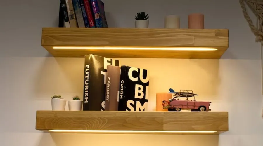 Floating Thick Wall Shellf with lights