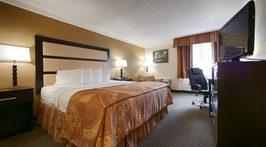 Best Western Riverside Inn