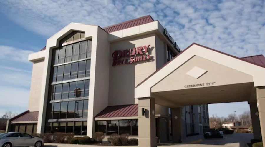 Hotel Drury Inn