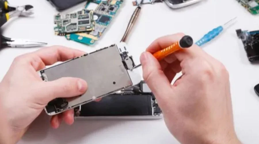 Phone repair services 
