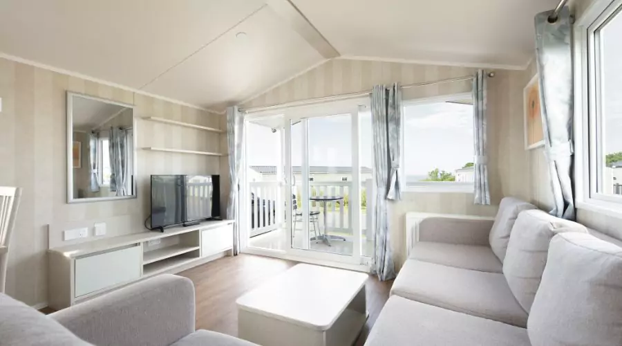 Caravan Silver