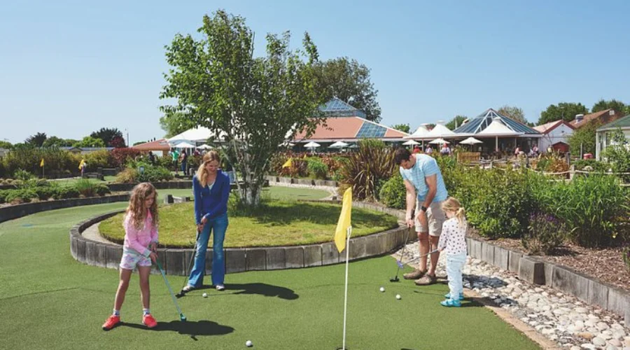 Hopton Golf Holidays in UK at Norfolk