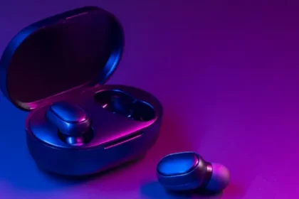 wireless earbuds