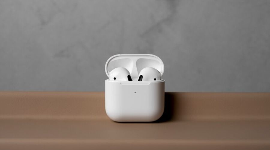 Apple Airpods With Charging Cases