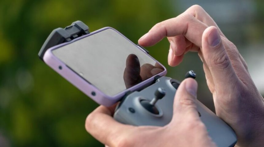 Portable game console
