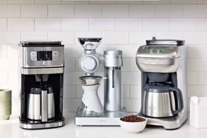 Coffee machines with grinder