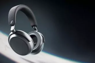 Wireless headset with mic