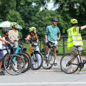 Central Park NYC Highlights Small-Group Bike Tour (1)