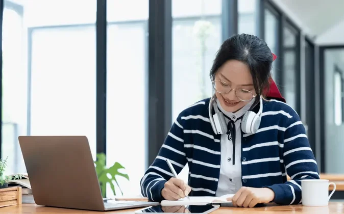 Self-Paced Excellence Learn What Top Leaders Know