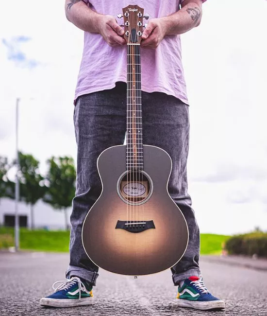 best acoustic guitars | Nowandlive