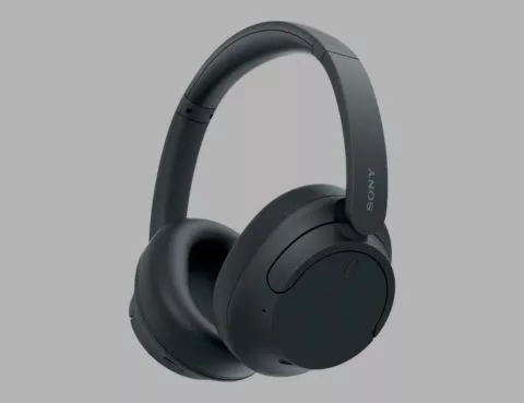 best noise-canceling headphones | Nowandlive