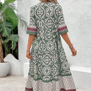 SHEIN Classic Women's Summer Loose Casual Dress With Retro Graphics